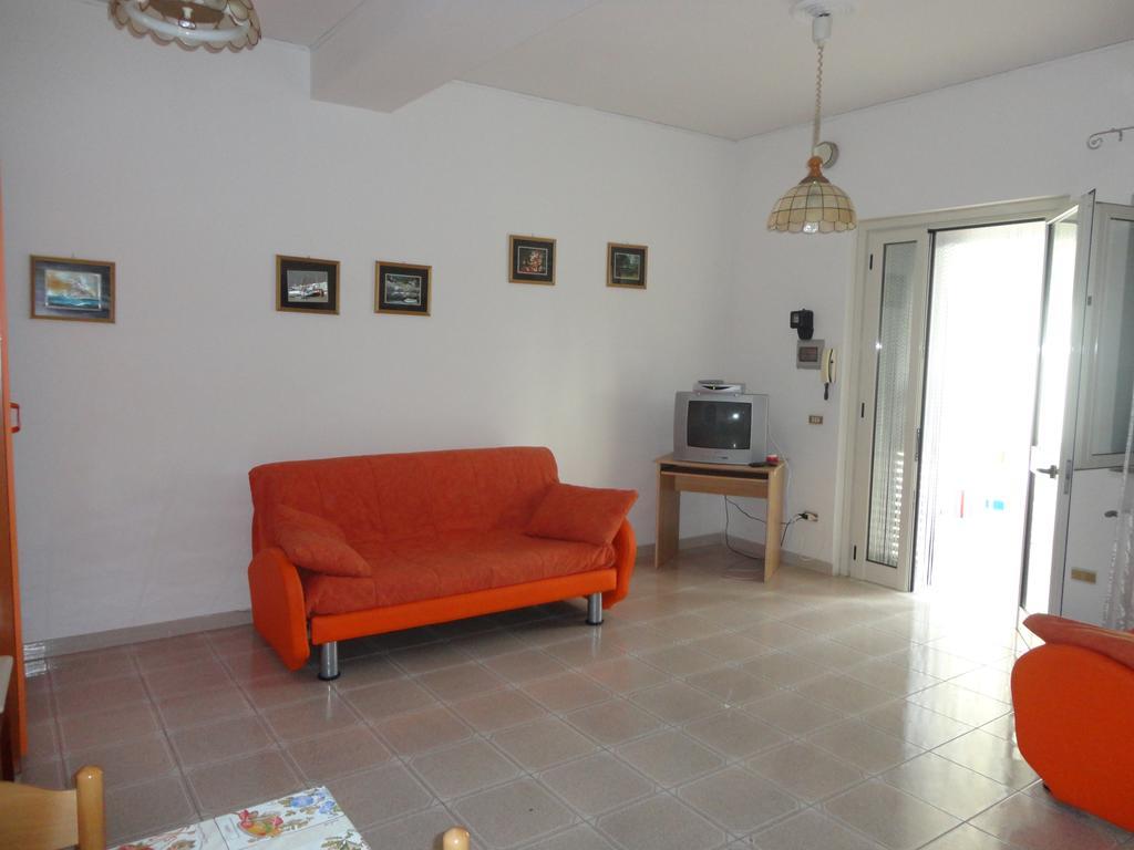 Villa Monica Appartamenti Vieste Cameră foto