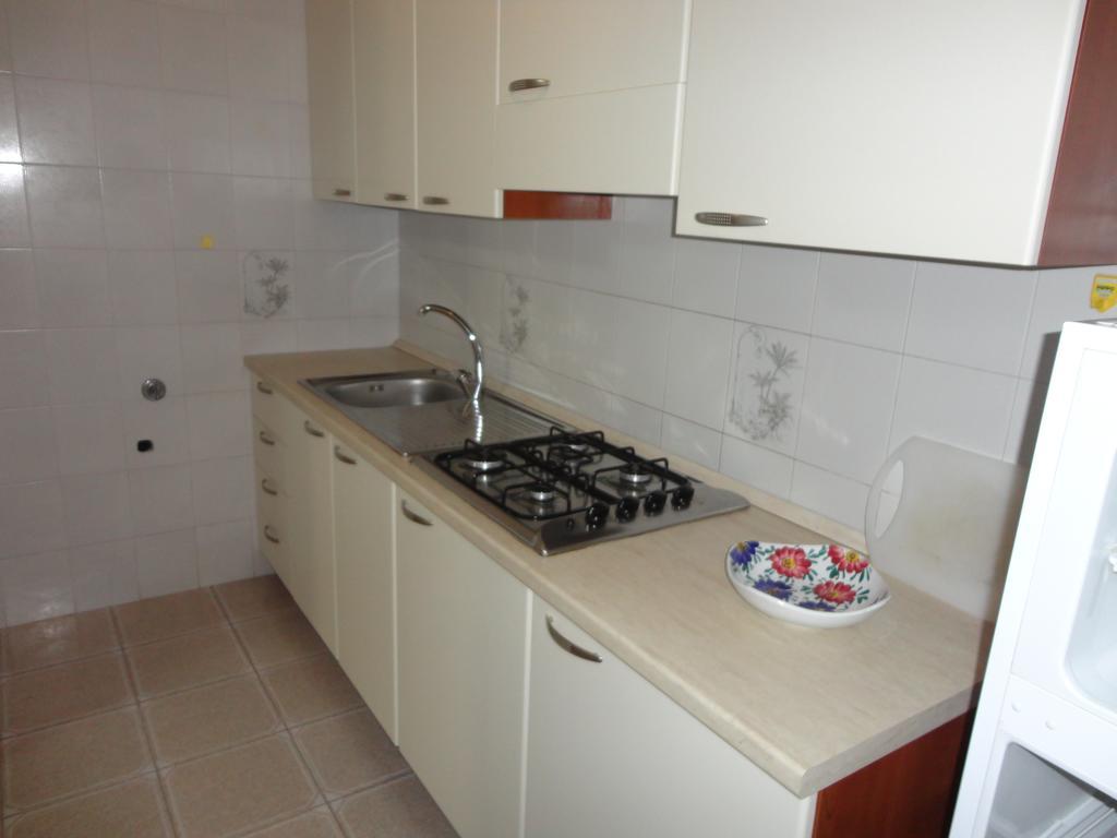 Villa Monica Appartamenti Vieste Cameră foto